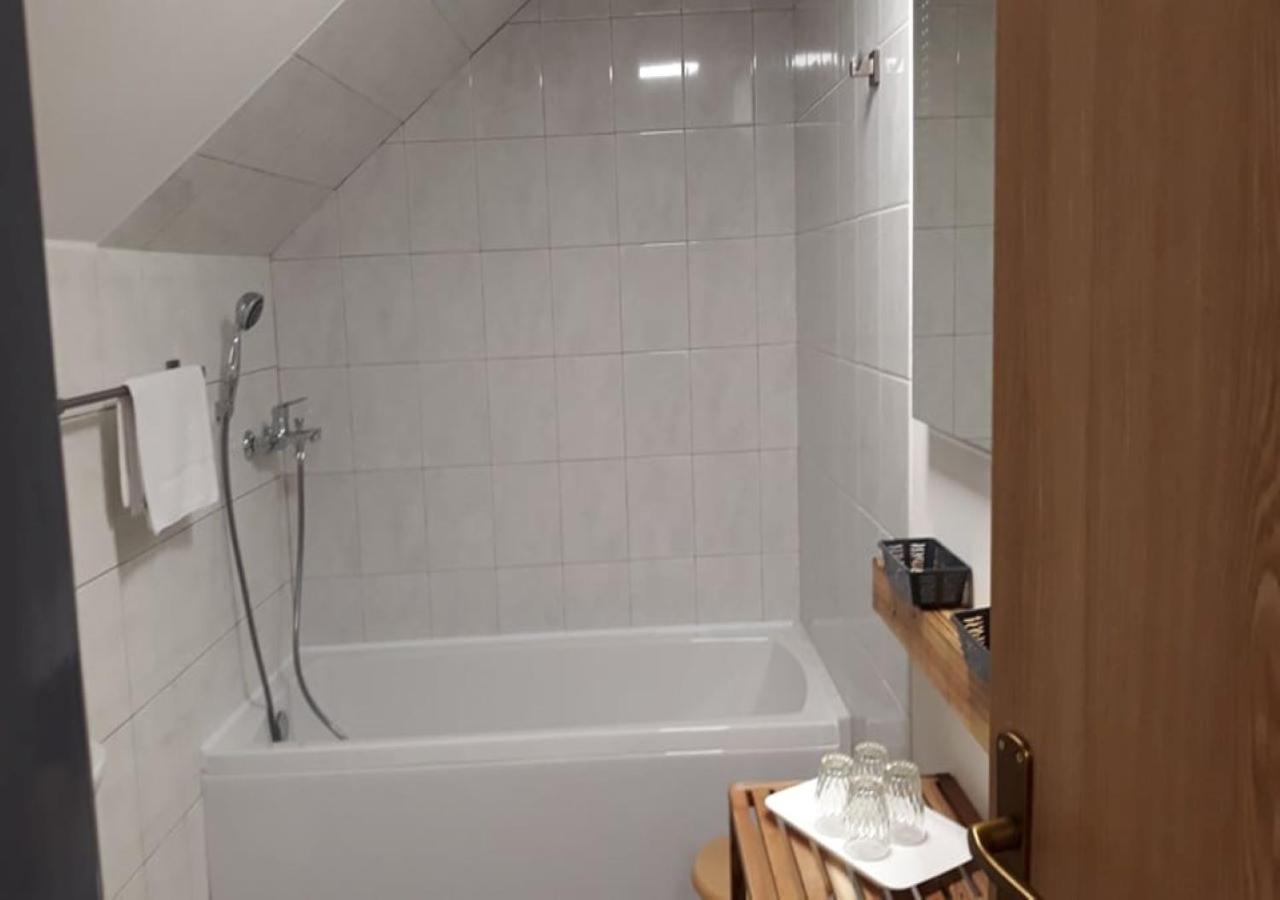 Hotel Garni Belveder Hrensko Bagian luar foto