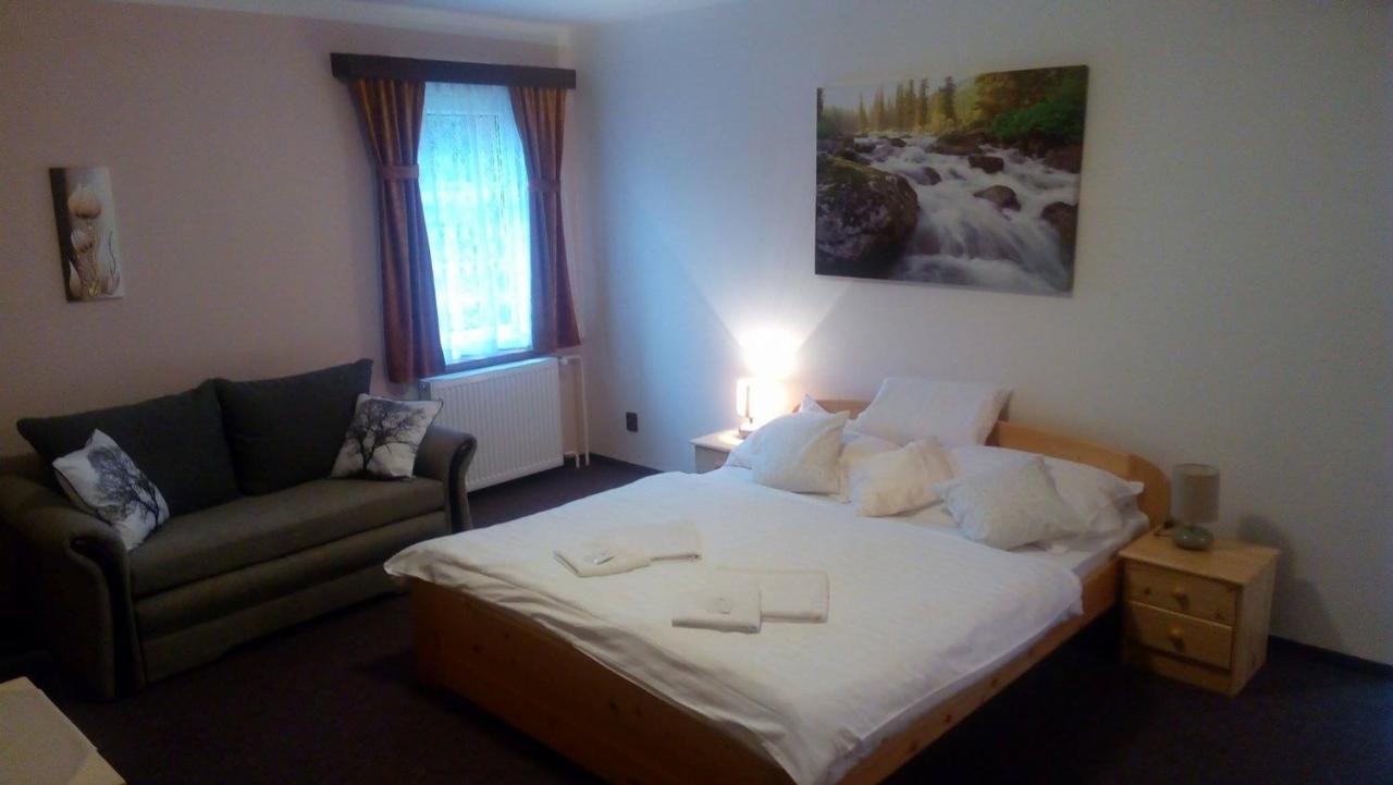 Hotel Garni Belveder Hrensko Bagian luar foto