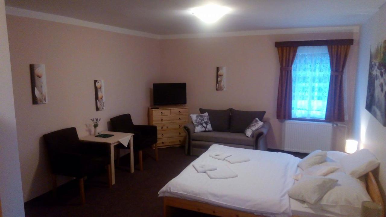 Hotel Garni Belveder Hrensko Bagian luar foto