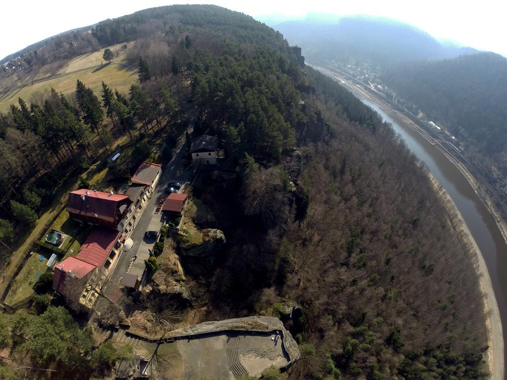 Hotel Garni Belveder Hrensko Bagian luar foto