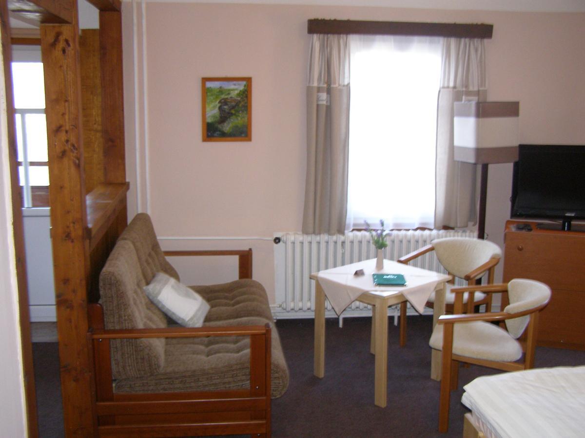 Hotel Garni Belveder Hrensko Bagian luar foto