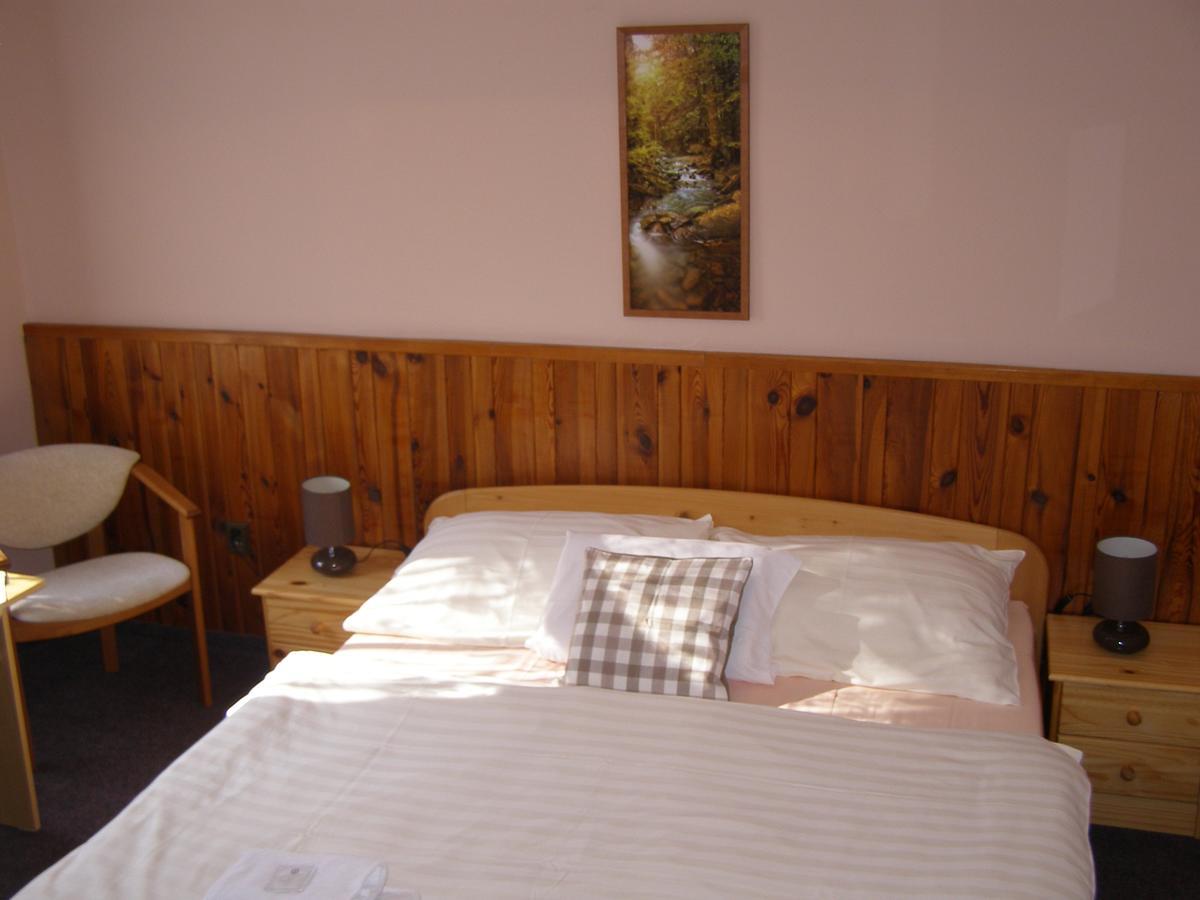 Hotel Garni Belveder Hrensko Bagian luar foto
