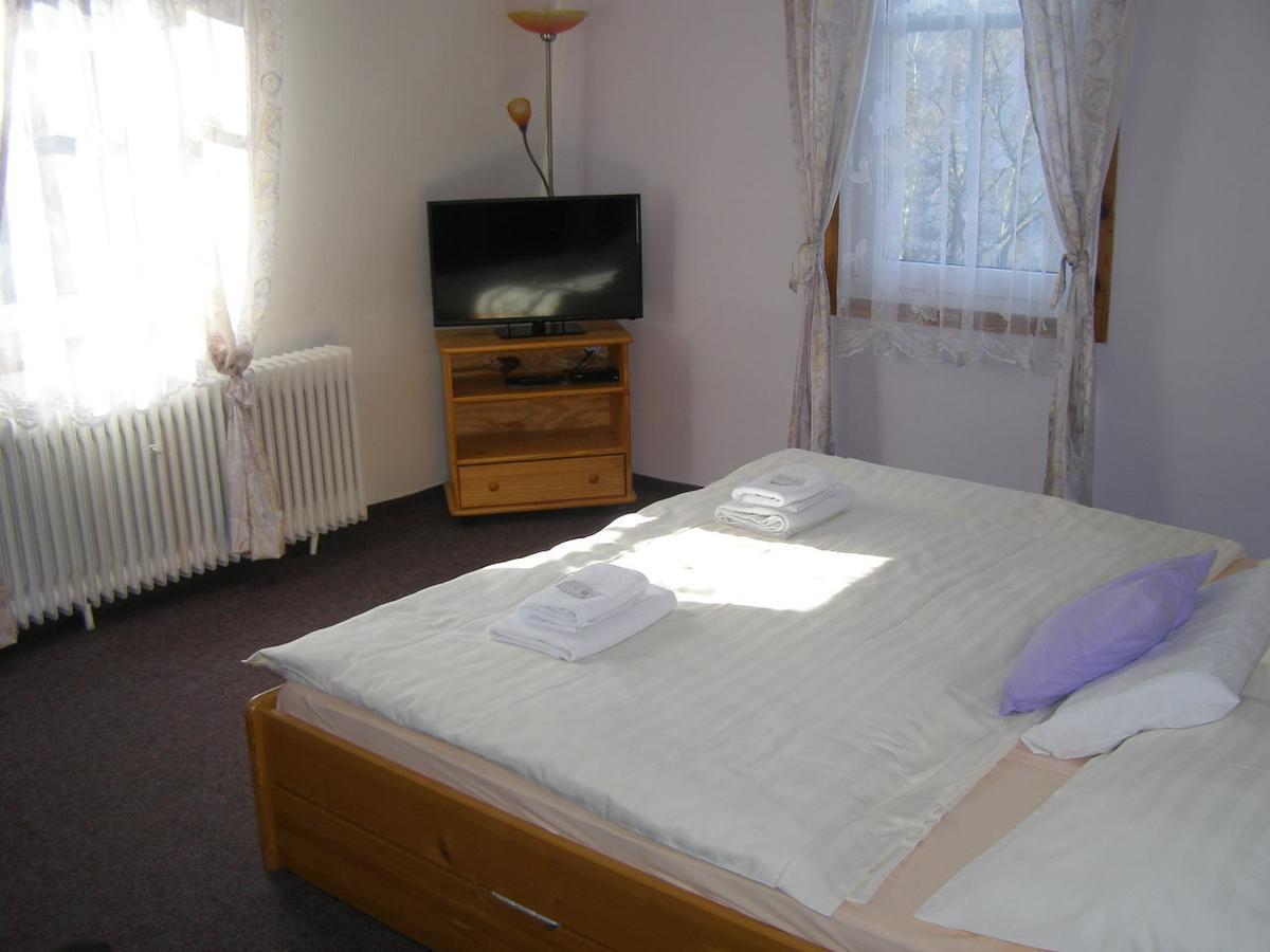Hotel Garni Belveder Hrensko Bagian luar foto